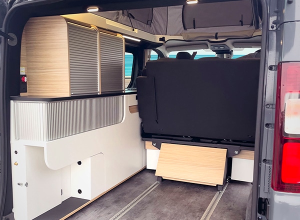 soute avec banquette coulissante d'un van aménagé Pilote
